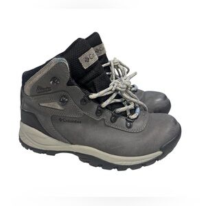 Columbia Women’s Newton Ridge Plus Waterproof Hiking Boots Size 7